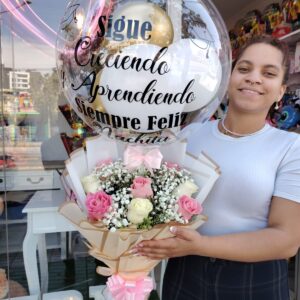 Bouquet de Rosas surtidas+Globo Personalizado