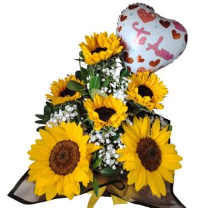 ARREGLO EN BASE GIRASOLES+GLOBO TE AMO